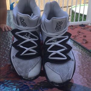 Nike Kyrie 5